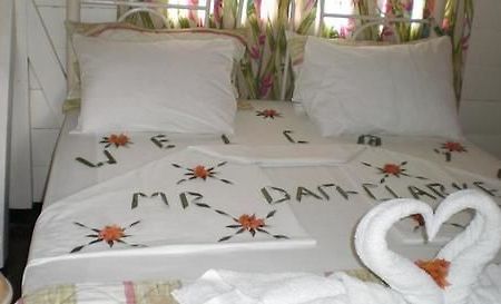 Top Ranking Guesthouse Speyside Bagian luar foto